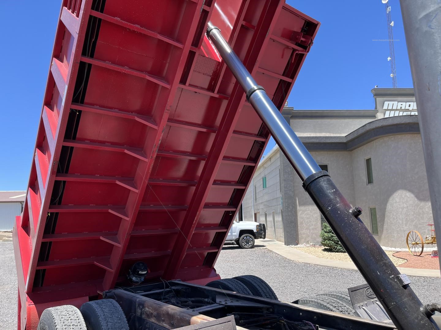 ./imagenes/INVOICE/2019/17631/CAMION DOMPE KENWORTH  (48).jpg